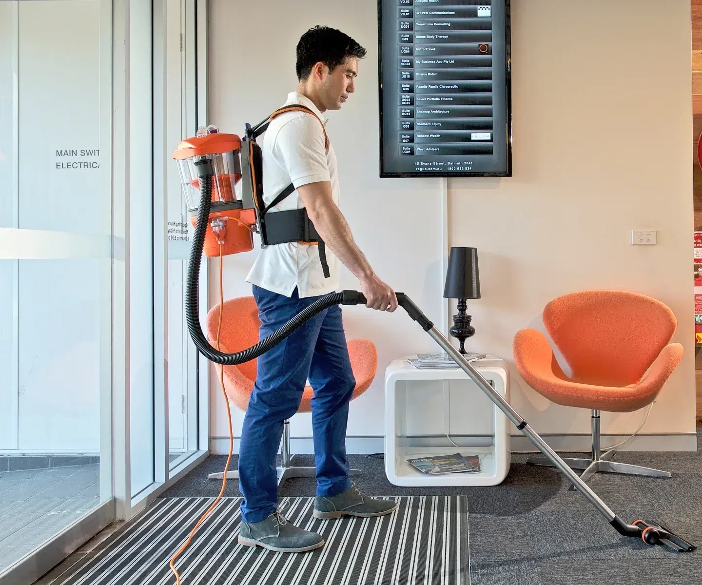 Rugged Advantage Turbo Bagless Cyclone Vaccum