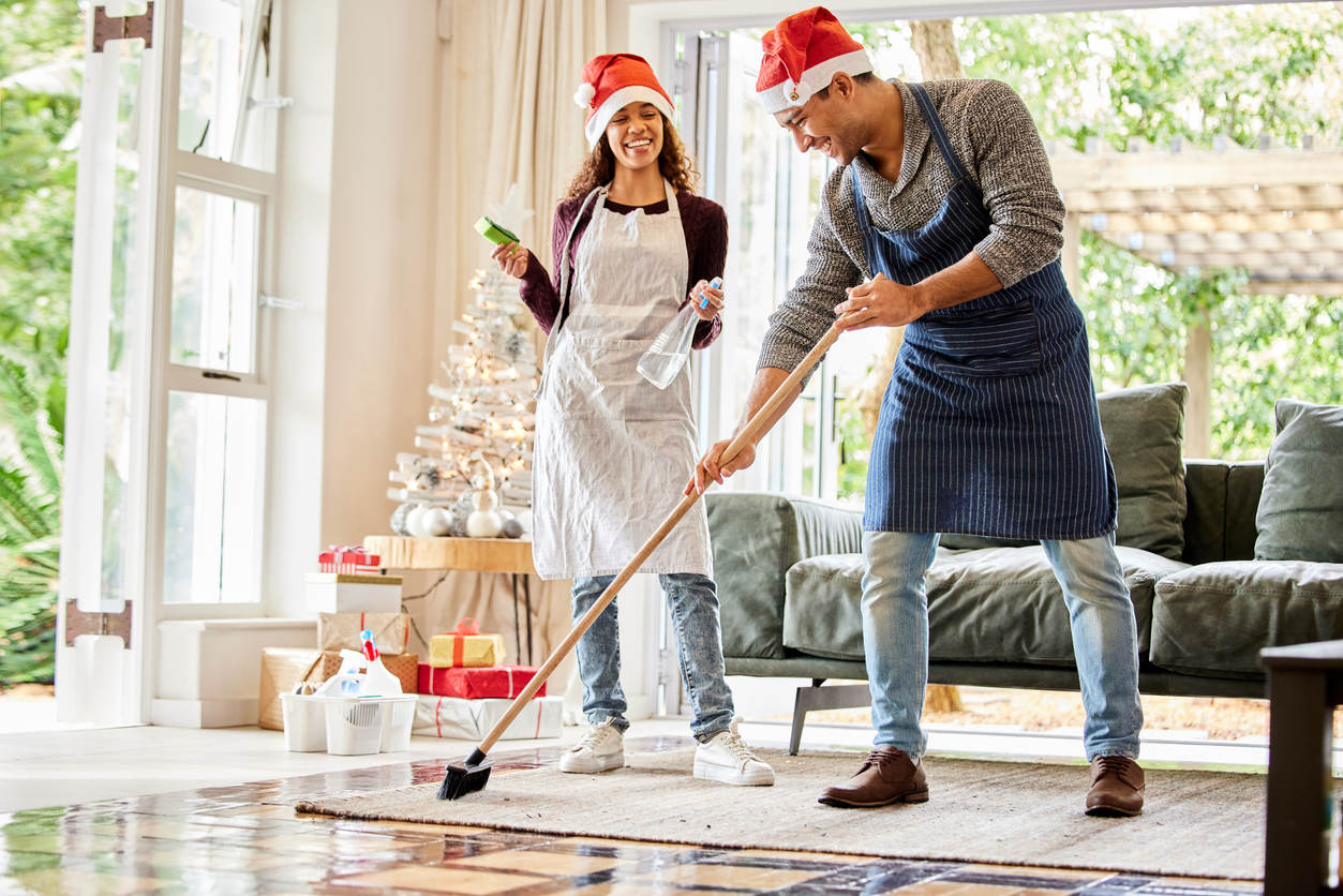Holiday Cleaning Hacks to Prepare Your Home for Festive Gatherings